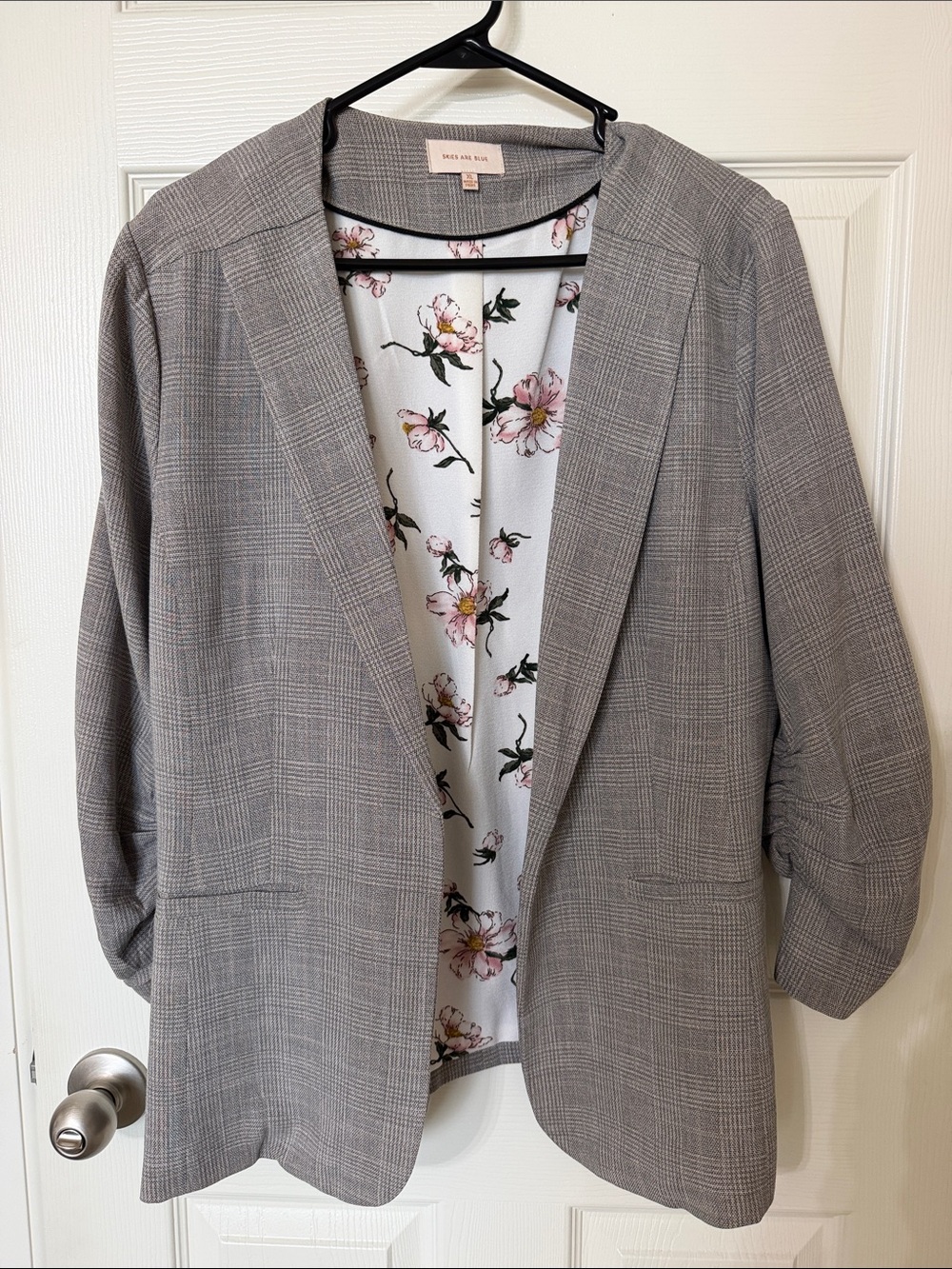 Light Gray Plaid Open-Front Blazer with Floral Lining
